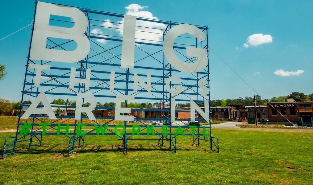 2150 Rando Ln, Atlanta GA 30318-1926 exterior