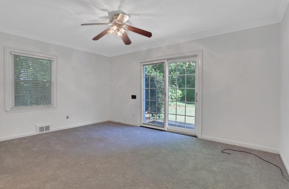 611 Peachtree Battle Ave, Atlanta GA  30327-1211 exterior