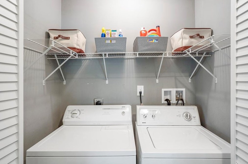 1281 Willivee Dr, Decatur GA 30033-4120 exterior