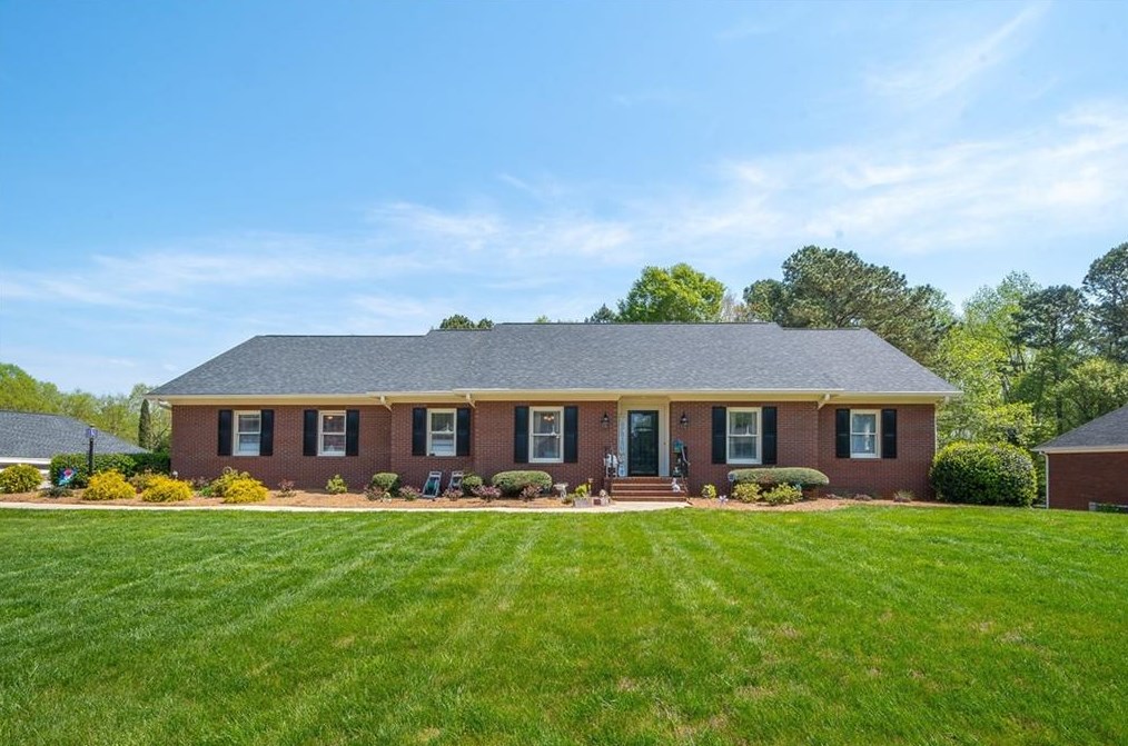 3648 Maple Forge Ln, Gainesville, GA 30504-5763