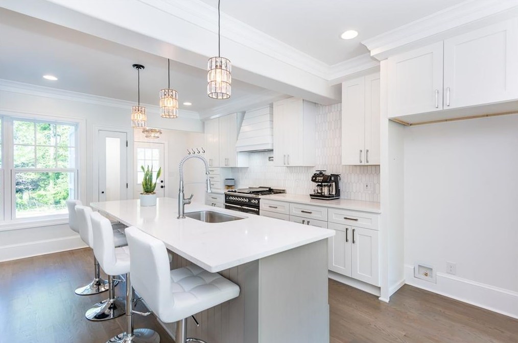 723 Avery St, Decatur GA  30030-3703 exterior