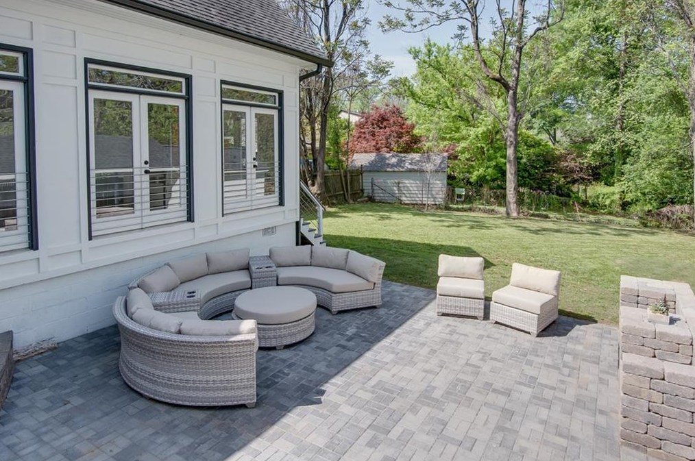 723 Avery St, Decatur GA  30030-3703 exterior