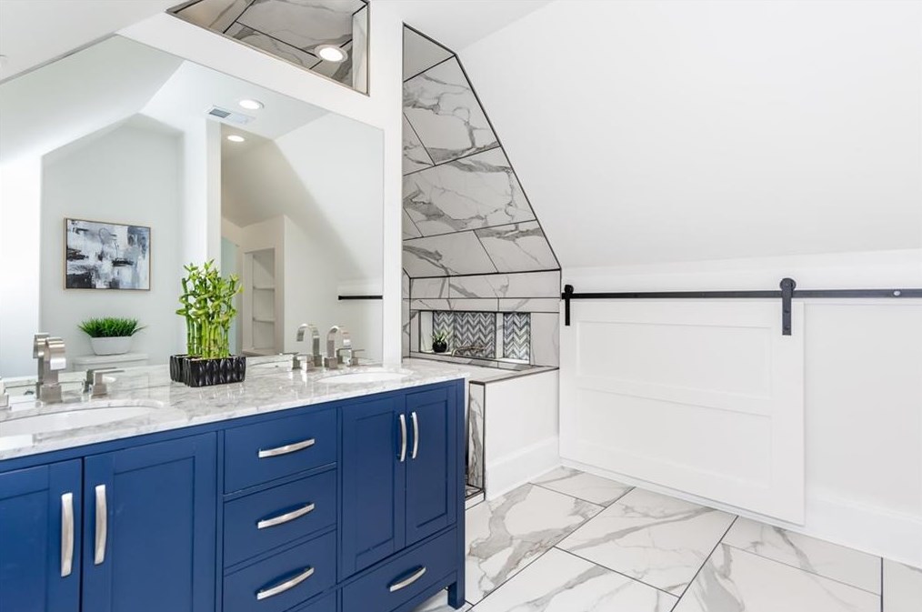 723 Avery St, Decatur GA  30030-3703 exterior