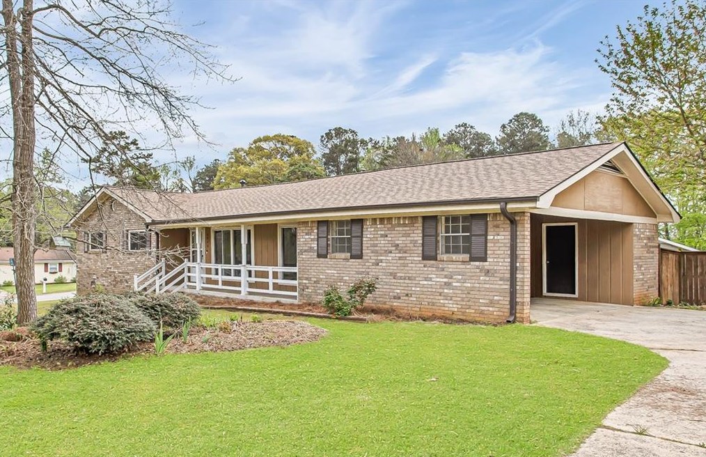 6348 Skyline Dr, Douglasville, GA 30135-3963
