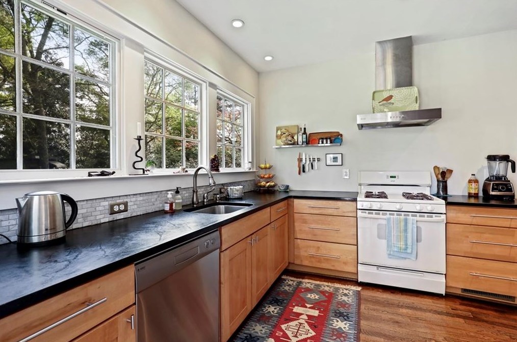 231 Coventry Rd, Decatur GA  30030-2304 exterior