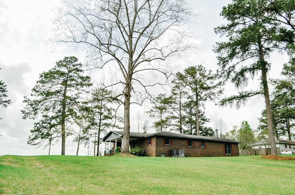 365 Broadway St, Tallapoosa, GA 30176-1110