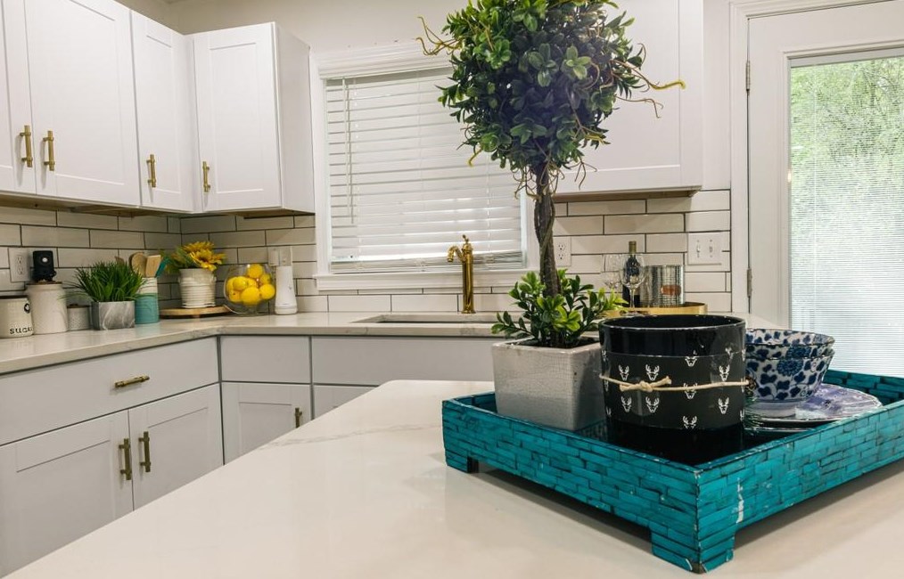 2433 Lafortune Dr, Decatur GA  30032-6440 exterior