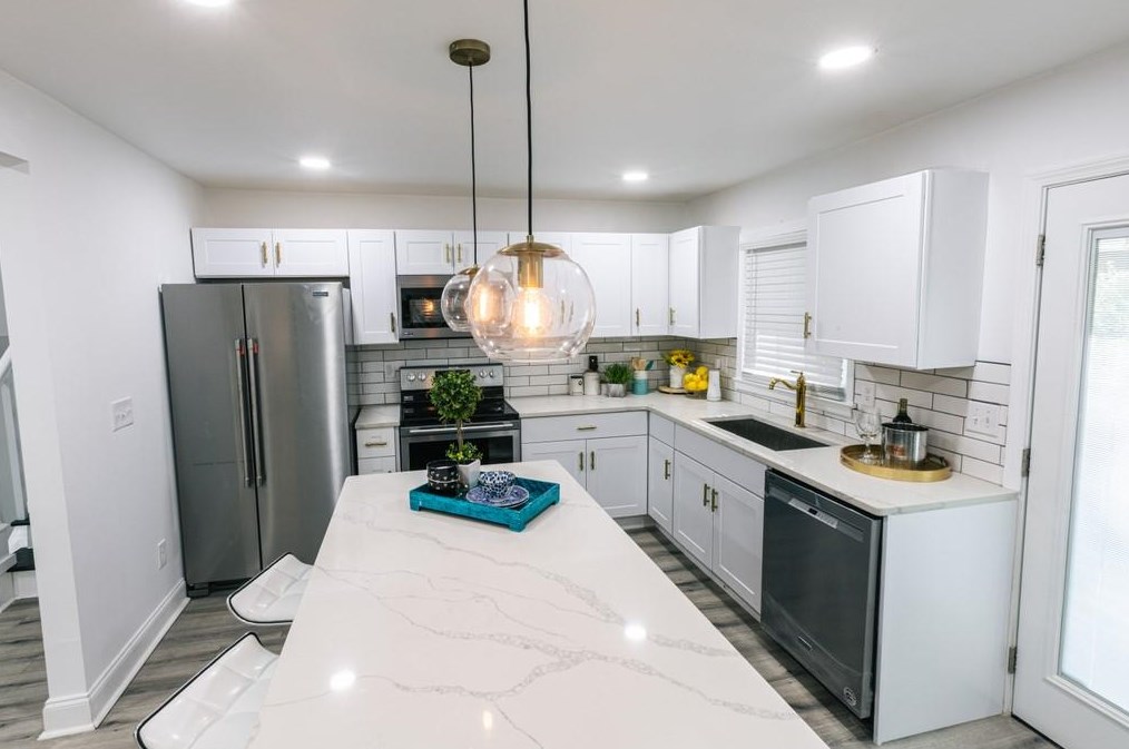 2433 Lafortune Dr, Decatur GA  30032-6440 exterior