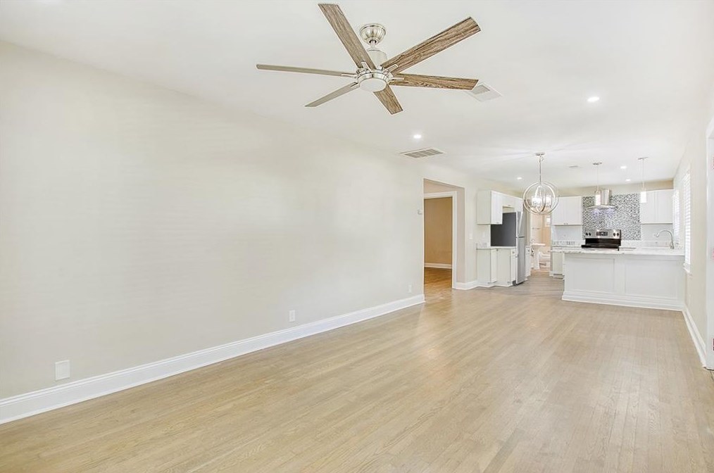 1996 Meadow Ln, Decatur GA  30032-4219 exterior