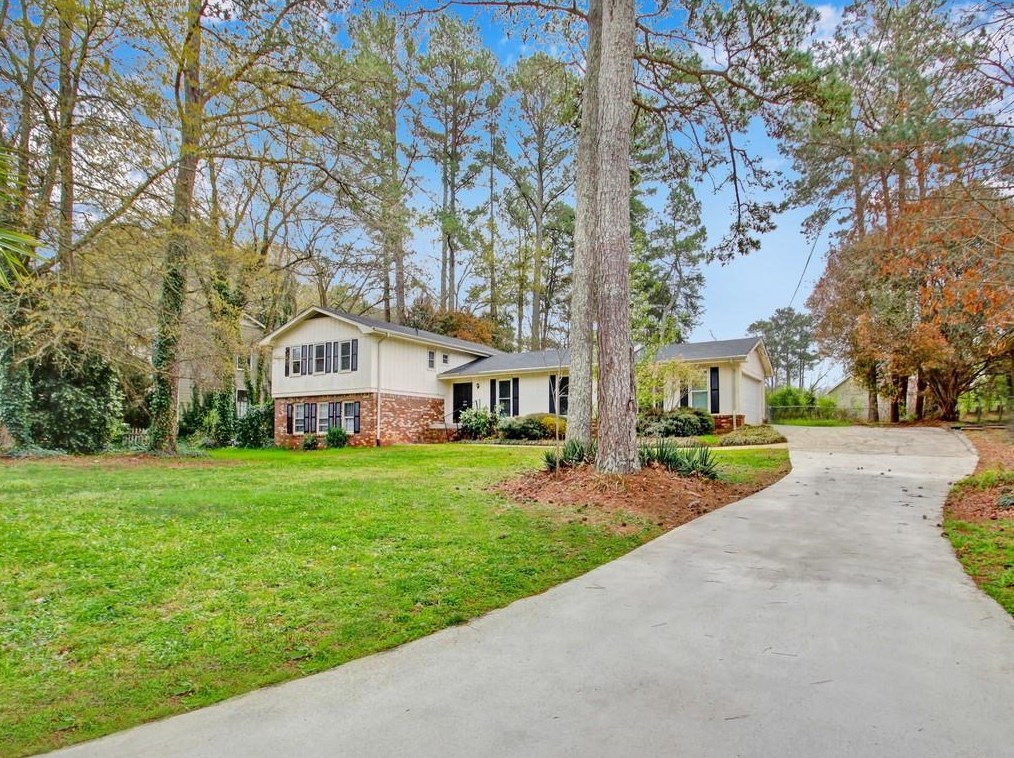 899 Sugar Creek Dr Se, Conyers, GA 30094