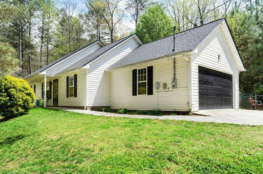 426 Forrest Dr, Plainville, GA 30733-9796