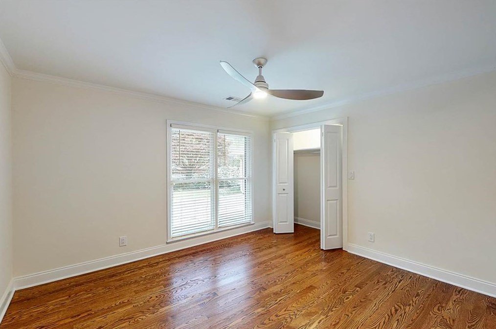 1060 Ragley Hall Rd, Atlanta GA  30319-2556 exterior