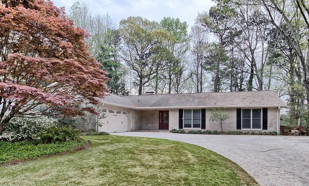1060 Ragley Hall Rd, Atlanta, GA 30319-2556