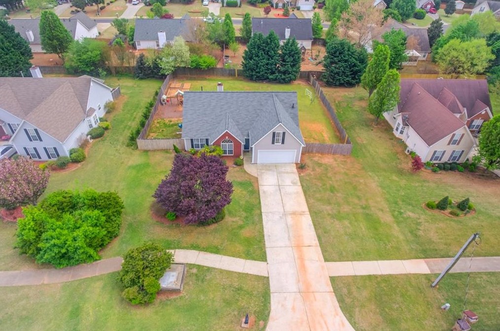 5677 Conner Rd, Flowery Branch, GA 30542-2715