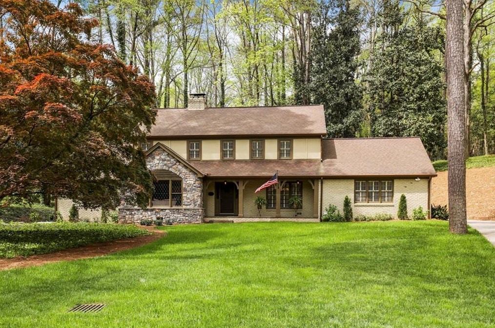 4384 Whitewater Creek Rd, Atlanta GA  30327-3958 exterior