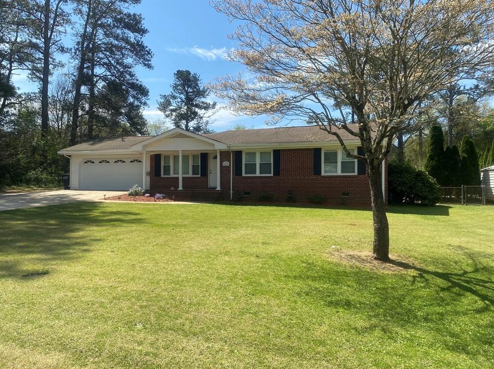 4405 Bannister Dr, Powder Springs, GA 30127-3320