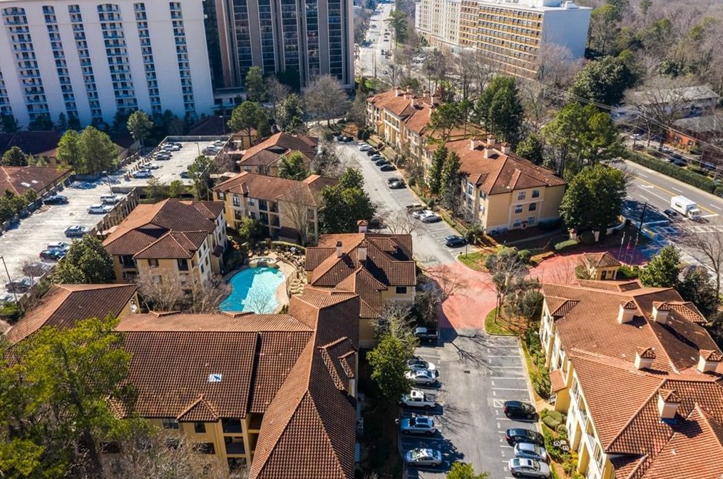 3777 Peachtree Rd, Atlanta GA  30319-5248 exterior