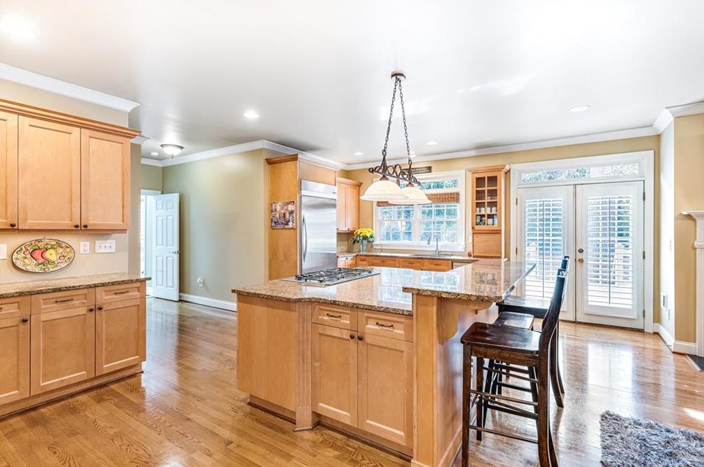 1664 Colebrook Cir, Decatur GA  30033-1425 exterior