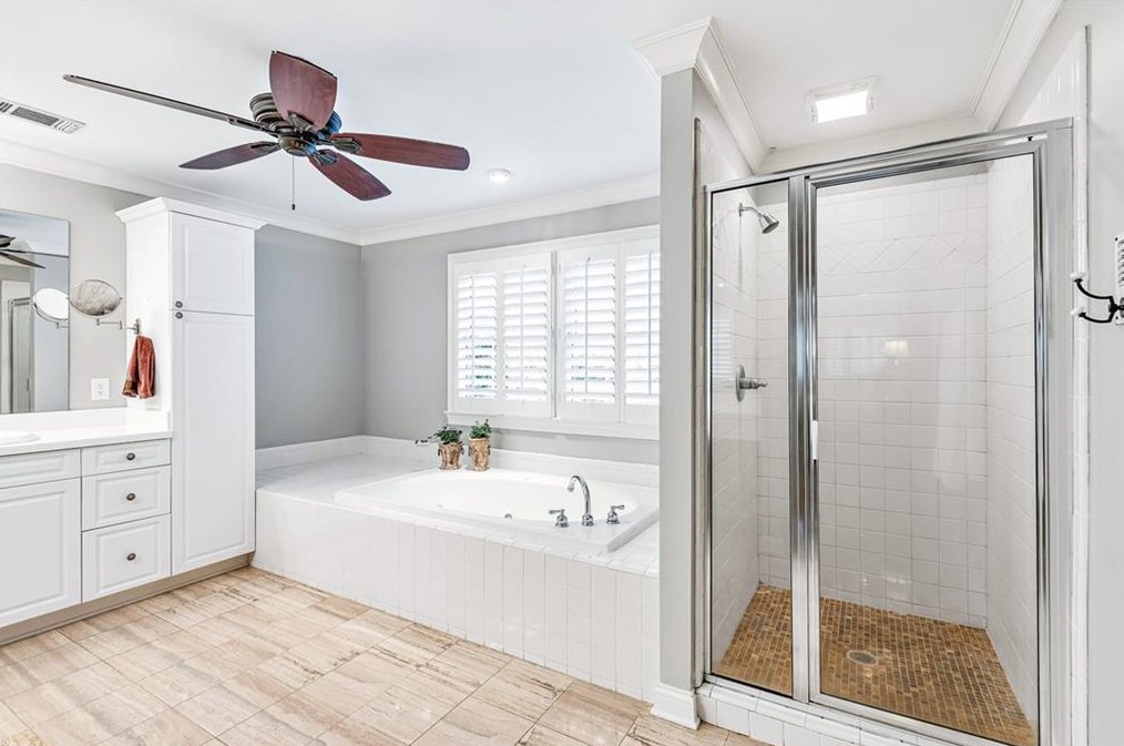 1664 Colebrook Cir, Decatur GA  30033-1425 exterior