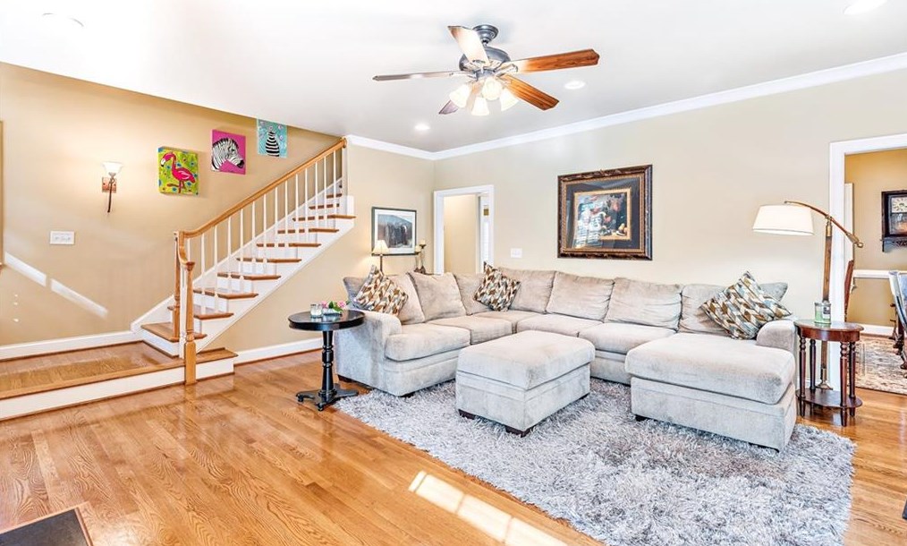 1664 Colebrook Cir, Decatur GA  30033-1425 exterior