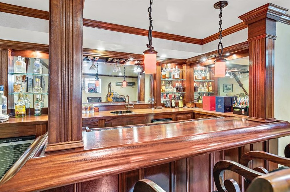 1664 Colebrook Cir, Decatur GA  30033-1425 exterior