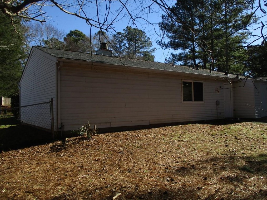 9311 Woodknoll Ln, Jonesboro, GA 30238-5745