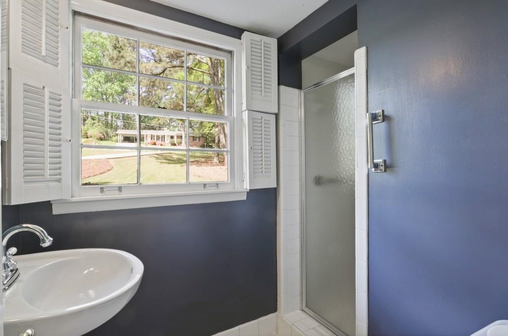 6485 Whispering Ln, Atlanta GA  30328-3065 exterior