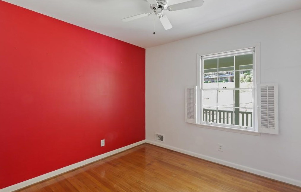 6485 Whispering Ln, Atlanta GA  30328-3065 exterior