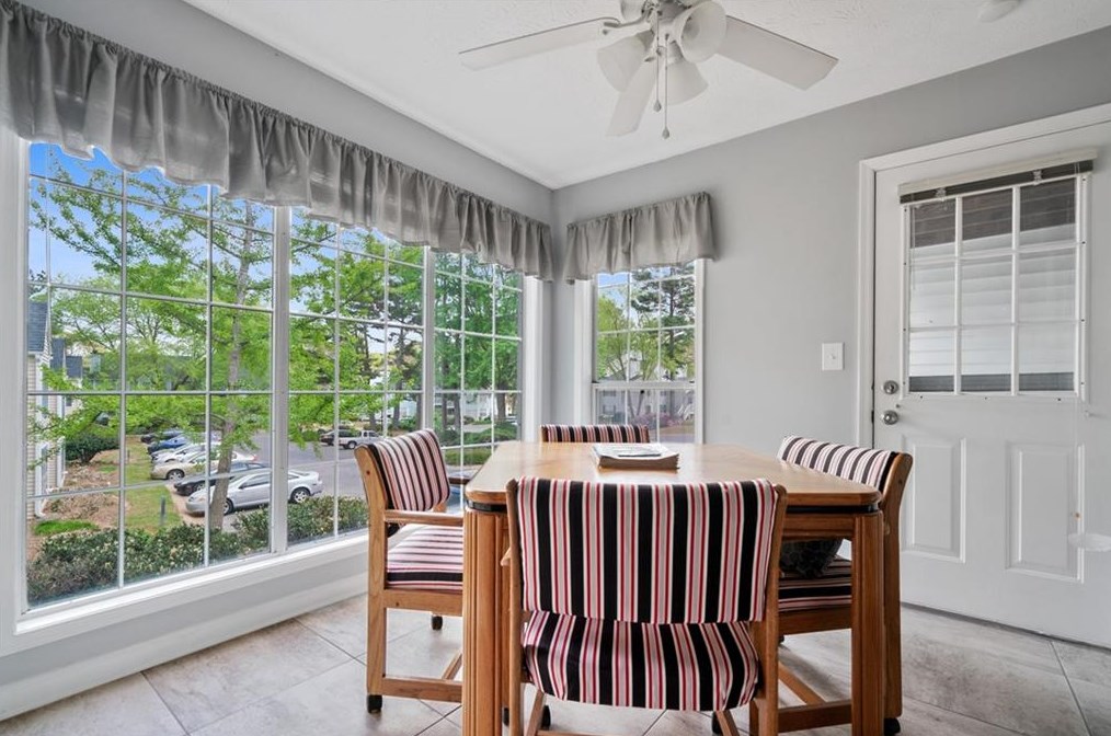 1303 Glenleaf Dr, Norcross GA  30092-6112 exterior