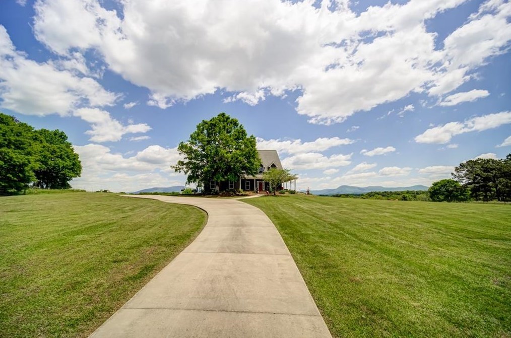 384 Valley Rd, Chatsworth, GA 30705