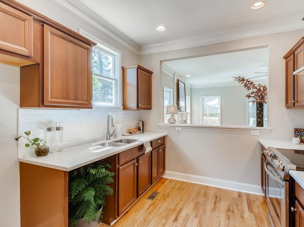 2679 Winburn Ter, Atlanta GA  30344-2731 exterior