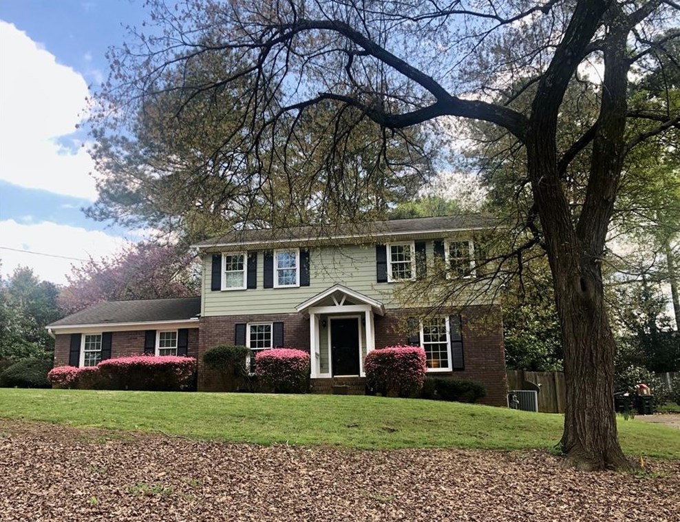 425 Stonebridge Dr, Roswell, GA 30075-4512