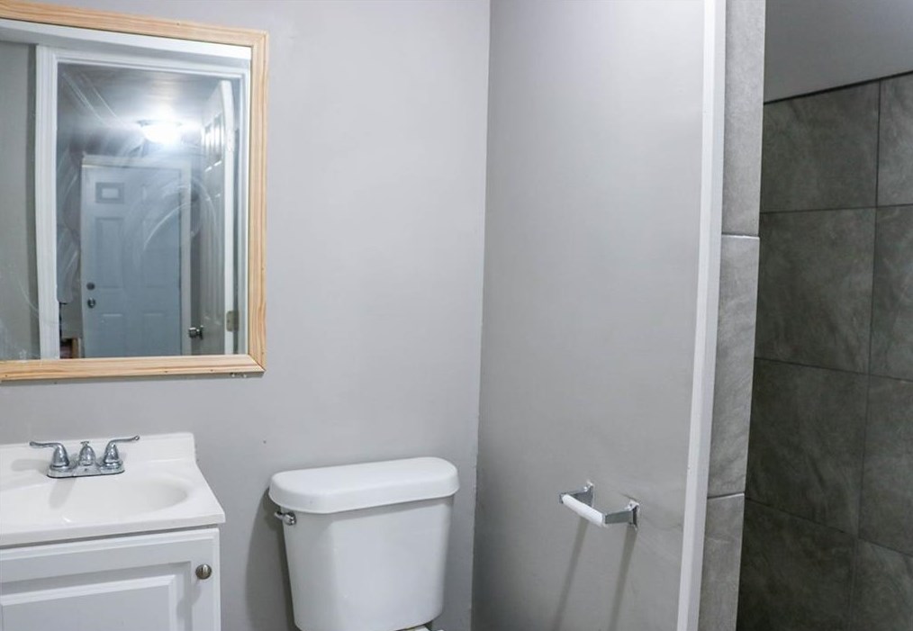 2219 Holly Hill Dr, Decatur GA  30032-5711 exterior