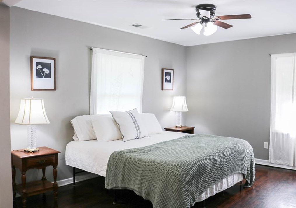 2219 Holly Hill Dr, Decatur GA  30032-5711 exterior