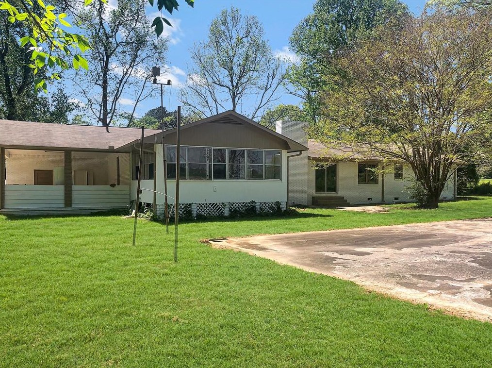 31 Brookwood Dr, Euharlee, GA 30120-2105