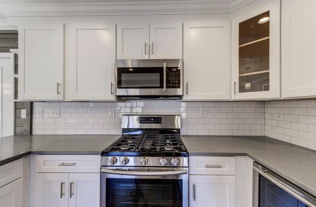 2287 Emerald Falls Dr, Decatur GA  30035-2610 exterior