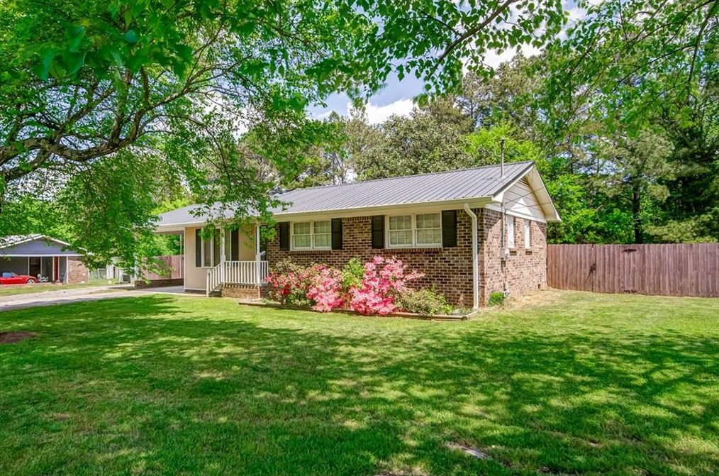 160 Stendal Dr, Calhoun, GA 30701-4516