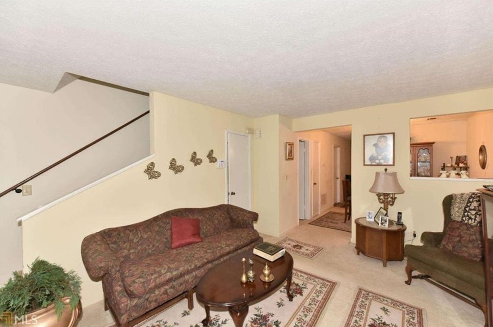 3808 Travis Trce, Decatur GA  30032-2338 exterior