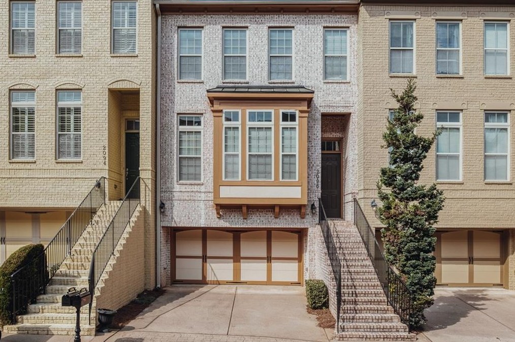 2096 Silas Way, Atlanta, GA 30318-1077