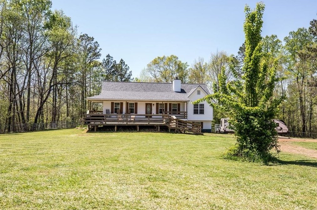 584 Temple Draketown Rd, Temple, GA 30179-3015