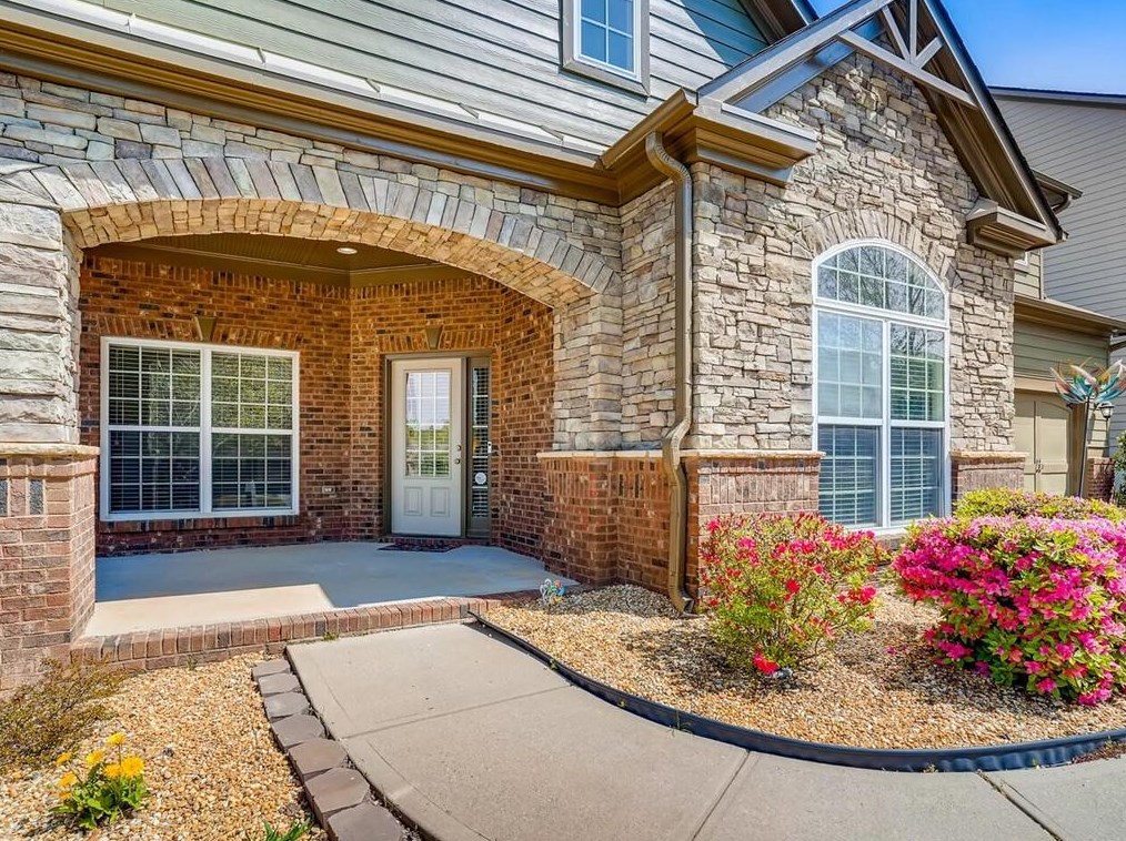 223 Anniversary Ln, Acworth, GA 30102-2028