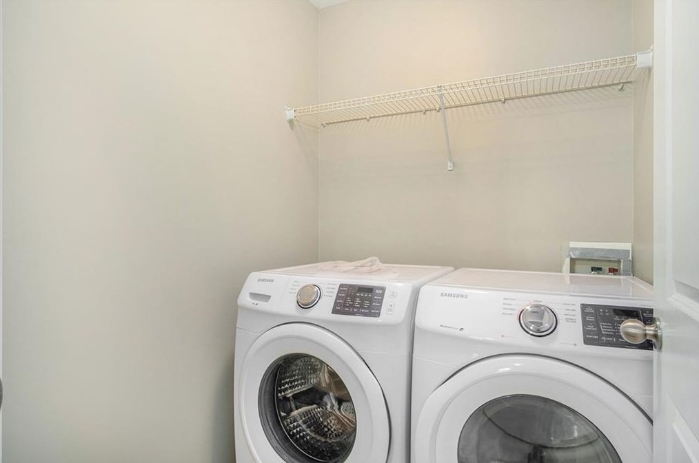 1069 Village Dr, Decatur GA  30032-2453 exterior