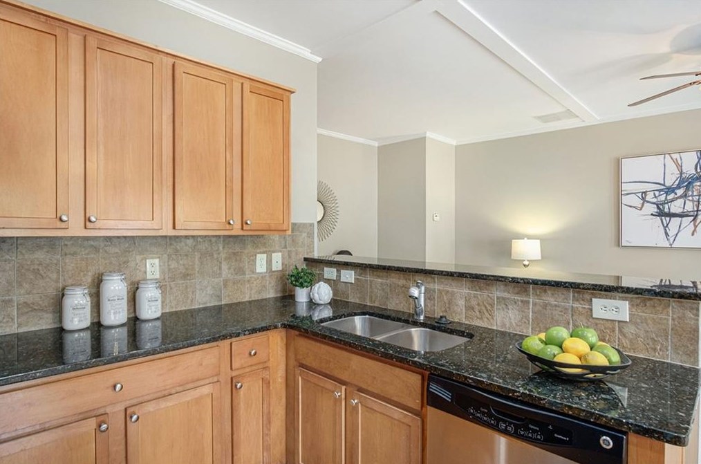 1069 Village Dr, Decatur GA  30032-2453 exterior