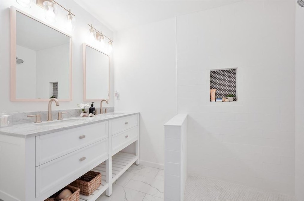 820 Timberland St, Smyrna GA  30080-3363 exterior