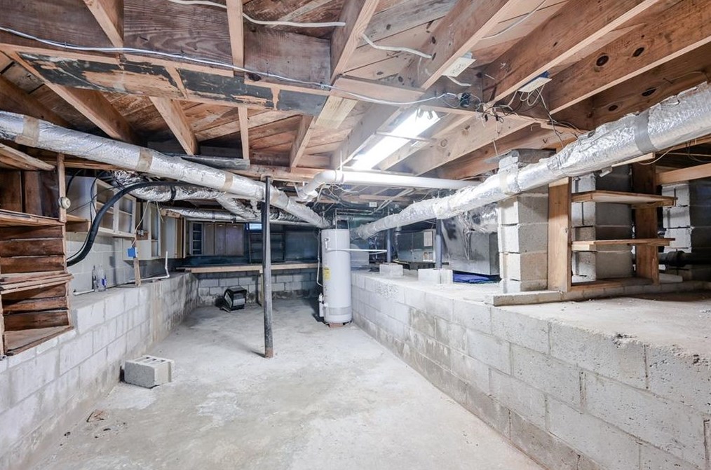 820 Timberland St, Smyrna GA  30080-3363 exterior