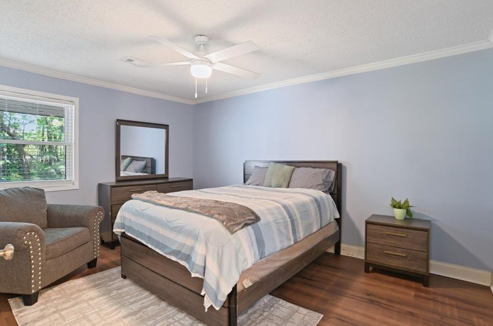 1070 Creatwood Cir, Smyrna GA  30080-8212 exterior