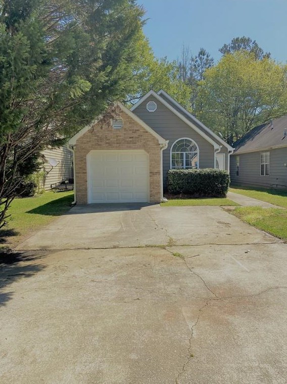 3707 Acorn Dr, Powder Springs, GA 30127-2387