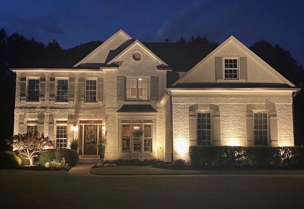 323 Wynfield Estates Dr, Roswell, GA 30075-7169
