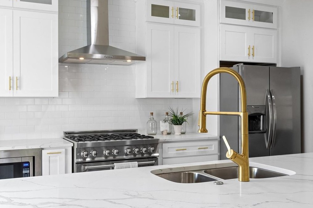 2460 Mellville Ave, Decatur GA  30032-4147 exterior