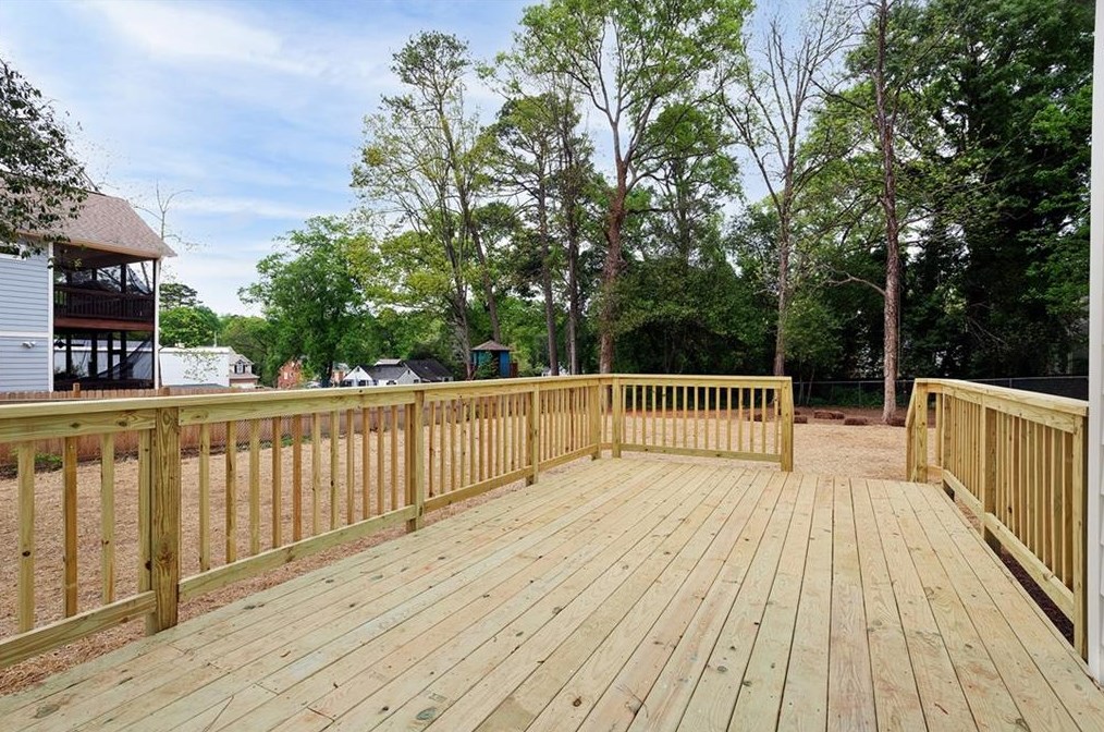 2460 Mellville Ave, Decatur GA  30032-4147 exterior